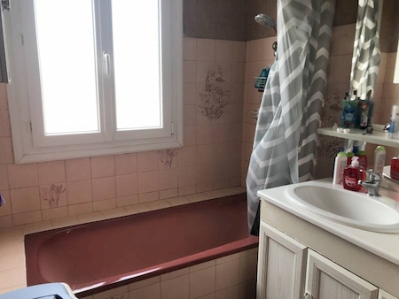 Appartement type 3bis avec garage et cave à Annonay