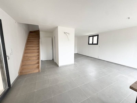 Villa neuve T4 quartier VISSENTY