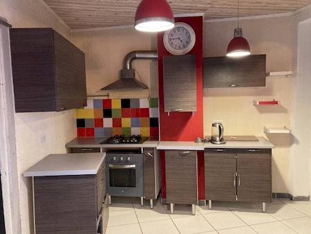 VALLEE DU RHONE - MAISON DE VILLAGE AVEC 4 CHAMBRES-GARAGE-TERRASSE