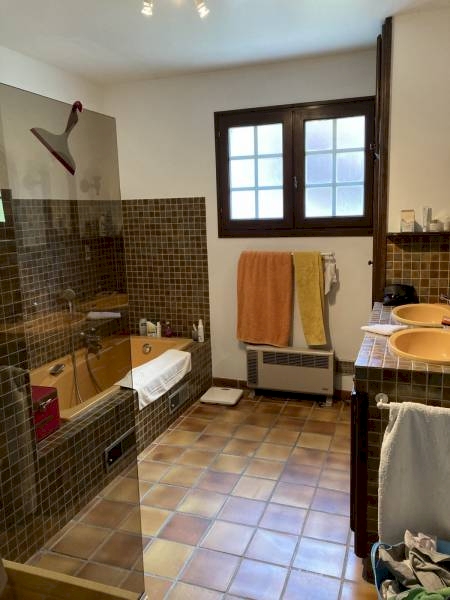 Maison 5ch avec sous-sol complet Roiffieux