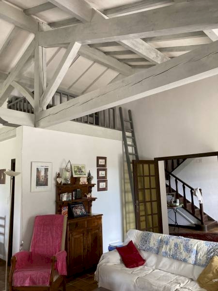 Maison 5ch avec sous-sol complet Roiffieux