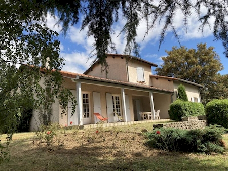 Maison 5ch avec sous-sol complet Roiffieux