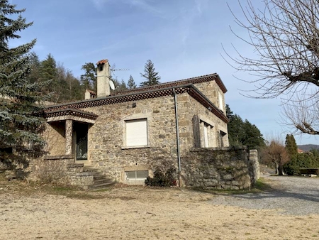 Propriété avec parc arboré proximité centre village BOURG-ARGENTAL