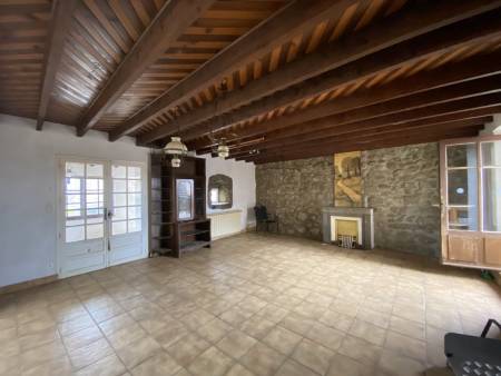 Maison de village 113m² avec 4 chambres et jardin à SAINT CYR
