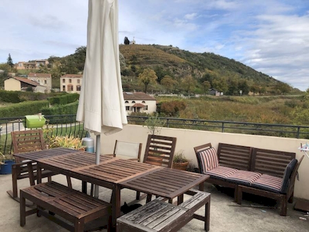 Maison familiale 6 chambres à ST ETIENNE DE VALOUX