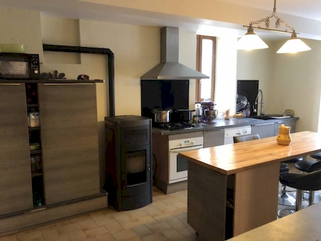 Maison familiale 6 chambres à ST ETIENNE DE VALOUX