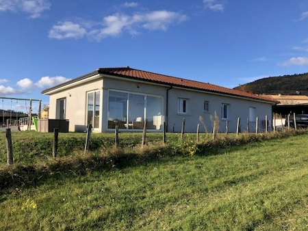  Maison récente de plain-pied avec 3 chambres