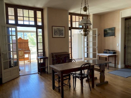 ANNONAY- DOMAINE DE LA GARE-MAISON DE CARACTERE AVEC JARDIN ET PISCINE