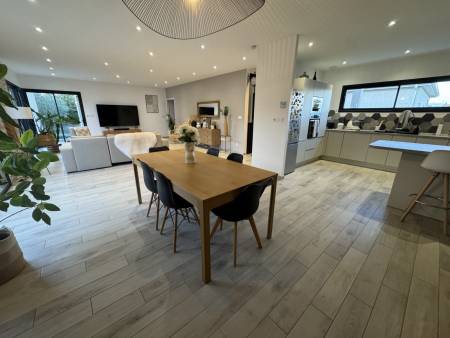Villa 4 pièces 148m² avec terrain 501m²