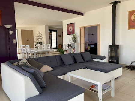 St Alban d'Ay, villa plain pied de 200m² avec piscine