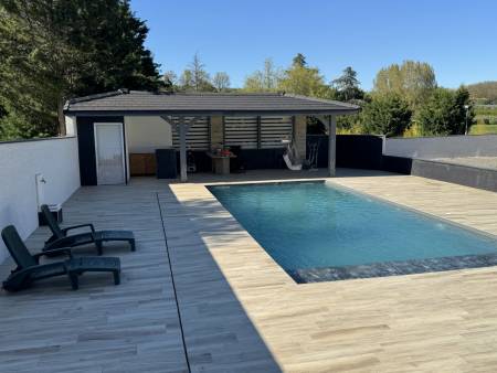 Villa T5 avec piscine à ANNEYRON