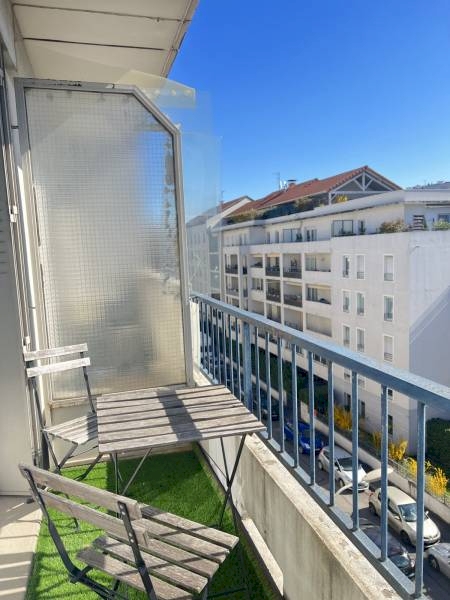 STUDIO 27M² - BALCON ET PARKING - EN PLEIN COEUR DE LYON 7