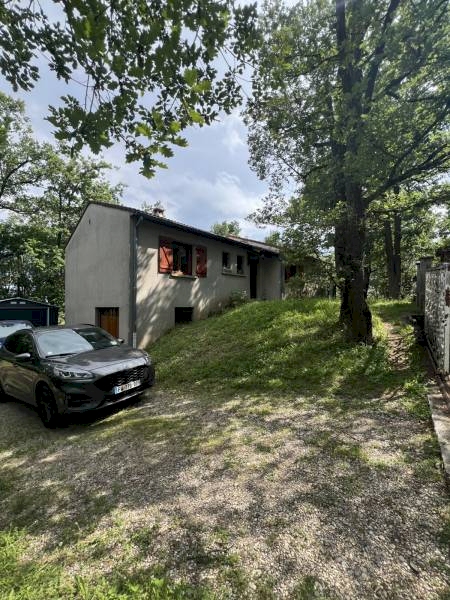 Maison 4 pièces 96m² sur sous sol complet avec terrain de 1800m²
