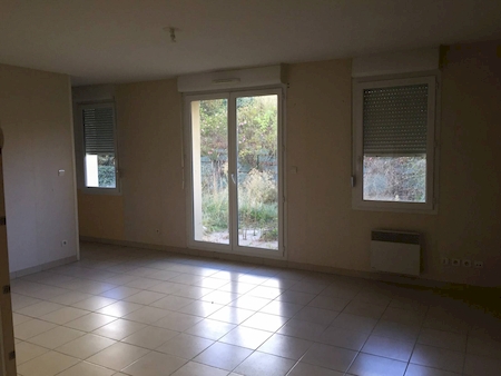 Appartement 2 ANNONAY REZ DE JARDIN