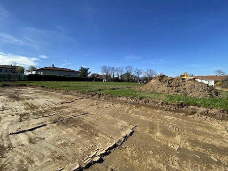 SAINT-CYR - TERRAIN DE 630 M² EN LOTISSEMENT - PROCHE VILLAGE