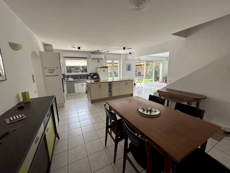 Maison T7 172m² centre ville d'ANNEYRON