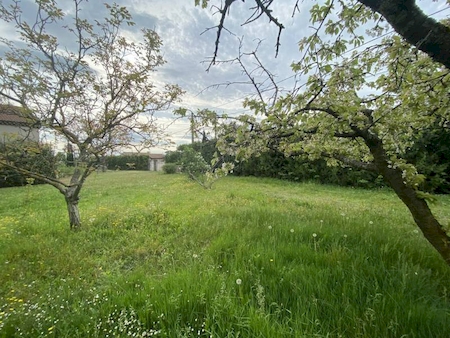 TERRAIN A BATIR 800M² PEAUGRES