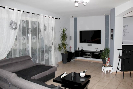 VILLA RÉCENTE 4 CH AVEC PISCINE VERNOSC-LES-ANNONAY