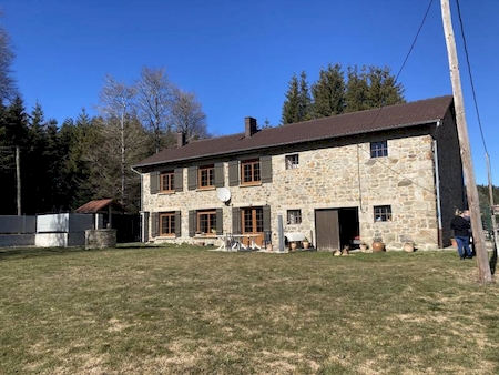 Maison en pierre avec dépendances SAINT-ANDRE-EN-VIVARAIS avec 1200m² terrain
