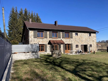 Maison en pierre avec dépendances SAINT-ANDRE-EN-VIVARAIS avec 1200m² terrain