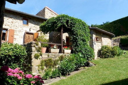 MAISON DE HAMEAU MITOYENNE EN PIERRE