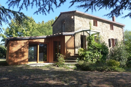 maison en pierre annonay davézieux peaugres boulieu les annonay félines maison avec véranda grand terrain arboré 2 chambres salle de bain cuisine us grande pièce à vivre de plain pied maison plain pied pas cher annonay maison en pierre à rénover st r