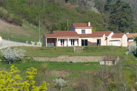 maison neuve à Satillieu