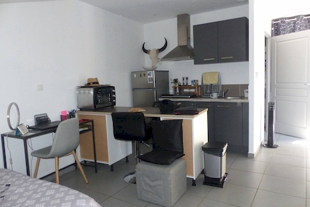 Location Studio centre Charnas proche vallée du Rhône