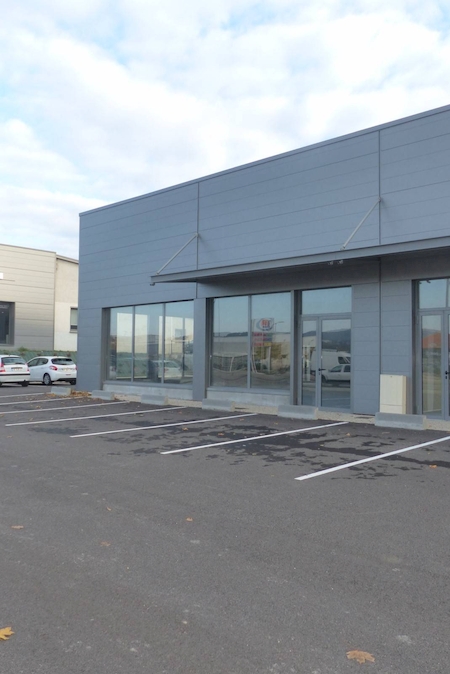 Location Local commercial DAVEZIEUX Zone d'activités