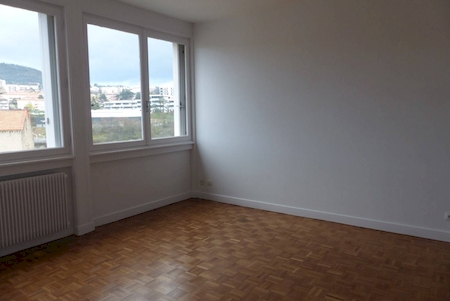 Location Appartement T1 ANNONAY Au coeur du domaine de la Gare