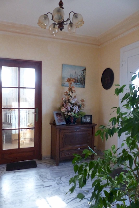 Maison d'architecte 10 ROIFFIEUX 4 729 m² de terrain avec piscine