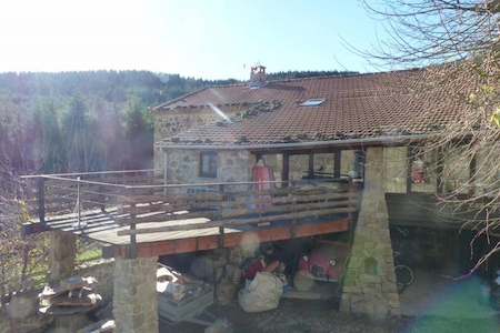 Propriété avec gites en Ardèche verte