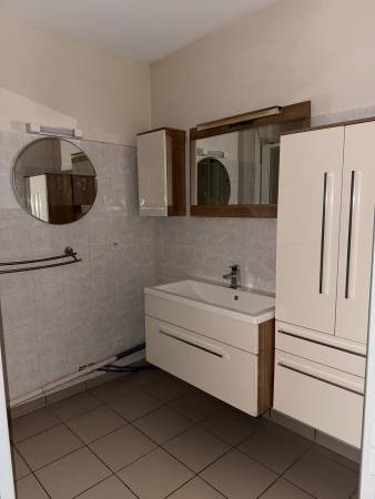 Appartement T2 - RESIDENCE SECURISEE - GARAGE - PEAGE DE ROUSSILLON