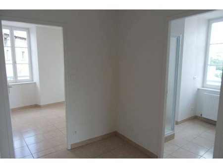 appartement en étage en location davezieux