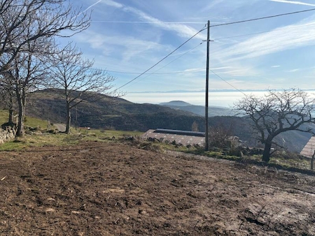 Maison en pierre 2ch avec terrain à BURDIGNES