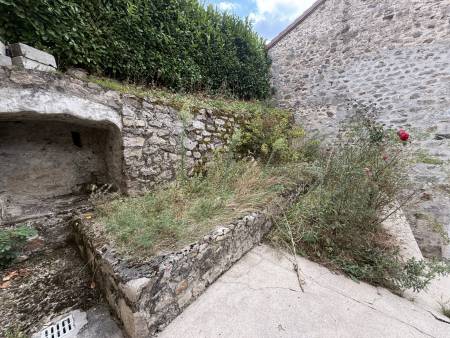 Maison de village 114 m² à Saint Julien Vocance avec jardin
