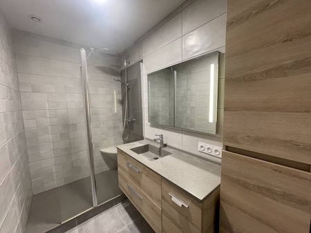 Appartement T5 103m² avec 3 chambres Garage et Cave à ANNONAY