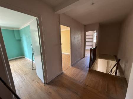 Maison de village 114 m² à Saint Julien Vocance avec jardin