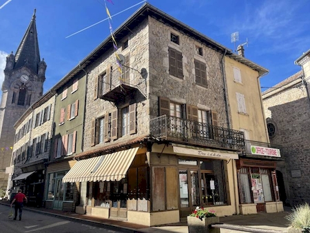 MAISON DE VILLAGE - LOCAL COMMERCIAL A LALOUVESC