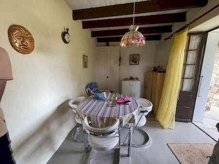Maison en pierre avec terrain à PREAUX