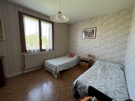 MAISON FAMILLIALE A DAVEZIEUX SUR 800M² DE TERRAIN