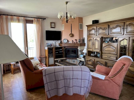 MAISON FAMILLIALE A DAVEZIEUX SUR 800M² DE TERRAIN