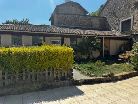 Maison de 108m² avec dépendance et garage de 69m² à VOCANCE