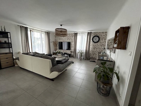 Maison 5 chambres à SAINT-SORLIN-EN-VALLOIRE