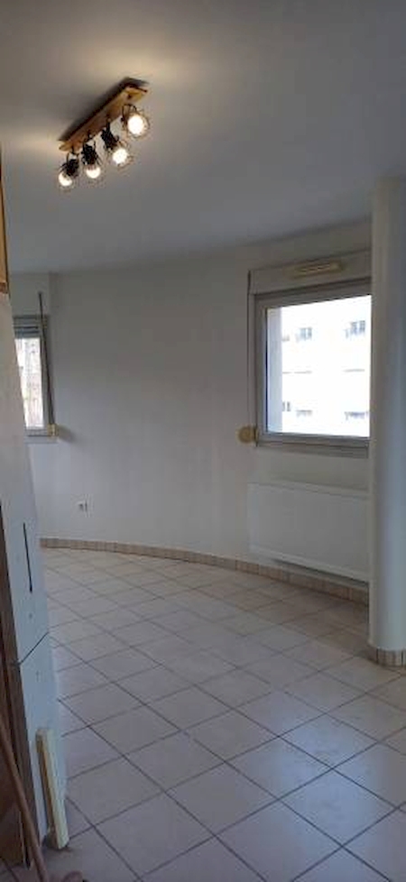 Appartement T2 meublé à Annonay avec un garage - centre ville