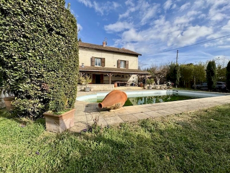 Maison 156m² avec Piscine et Sous-Sol au PEAGE DE ROUSSILLON