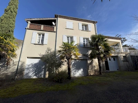 Propriété de caractère à ANDANCE : 11 920 m² de terrain et un potentiel exceptionnel