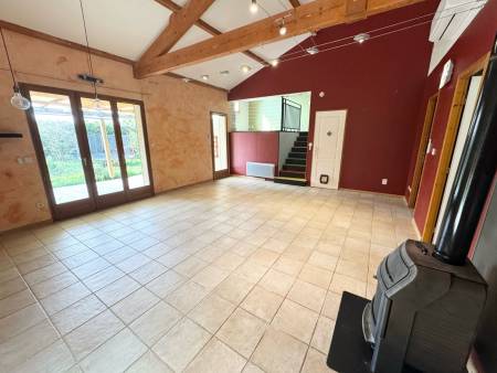 Maison 6 pièces 135 m² avec terrain de 1350 m²