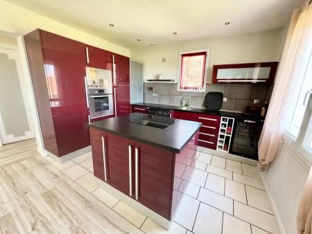 À vendre – Maison 205 m² à Annonay, proche écoles et commerces