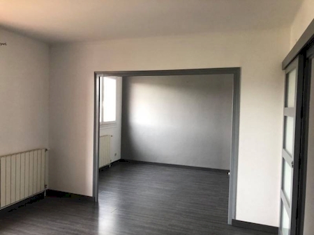 ANNONAY - APPARTEMENT T4 - GARAGE